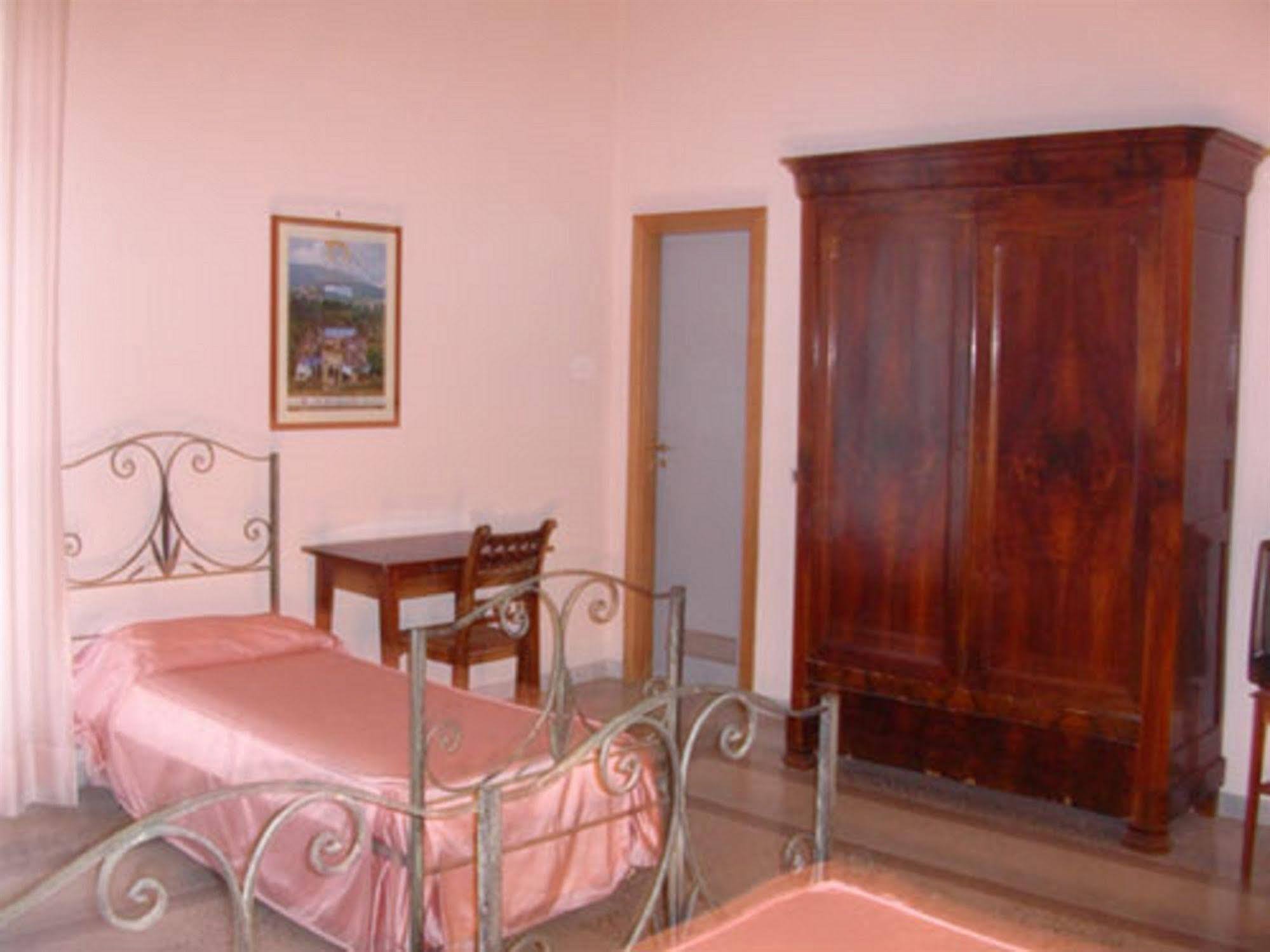 Albergo Bellavista Latina Luaran gambar