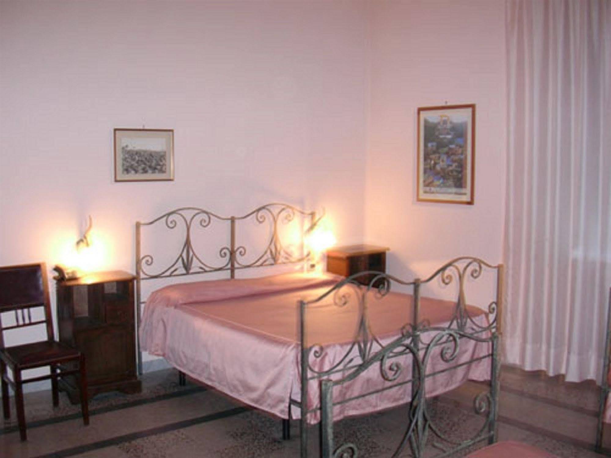 Albergo Bellavista Latina Luaran gambar